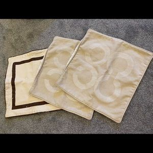 COACH Pillow Case Set